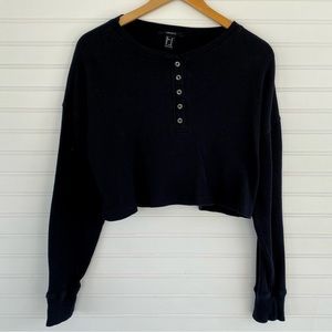 Forever 21 Black Cropped Long Sleeve Top Size M